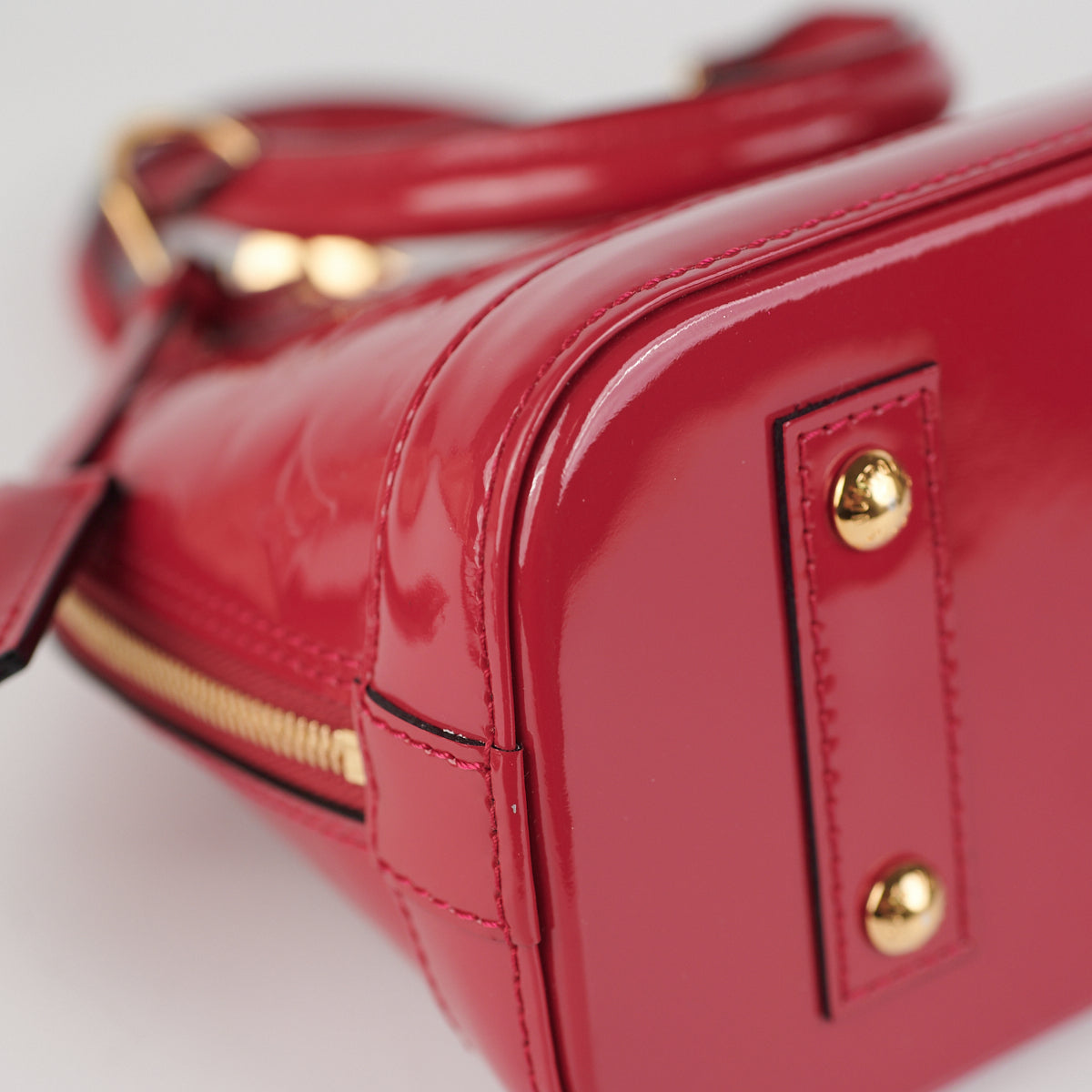 Louis Vuitton Alma Red Vernis Leather BB ref.1005531 - Joli Closet