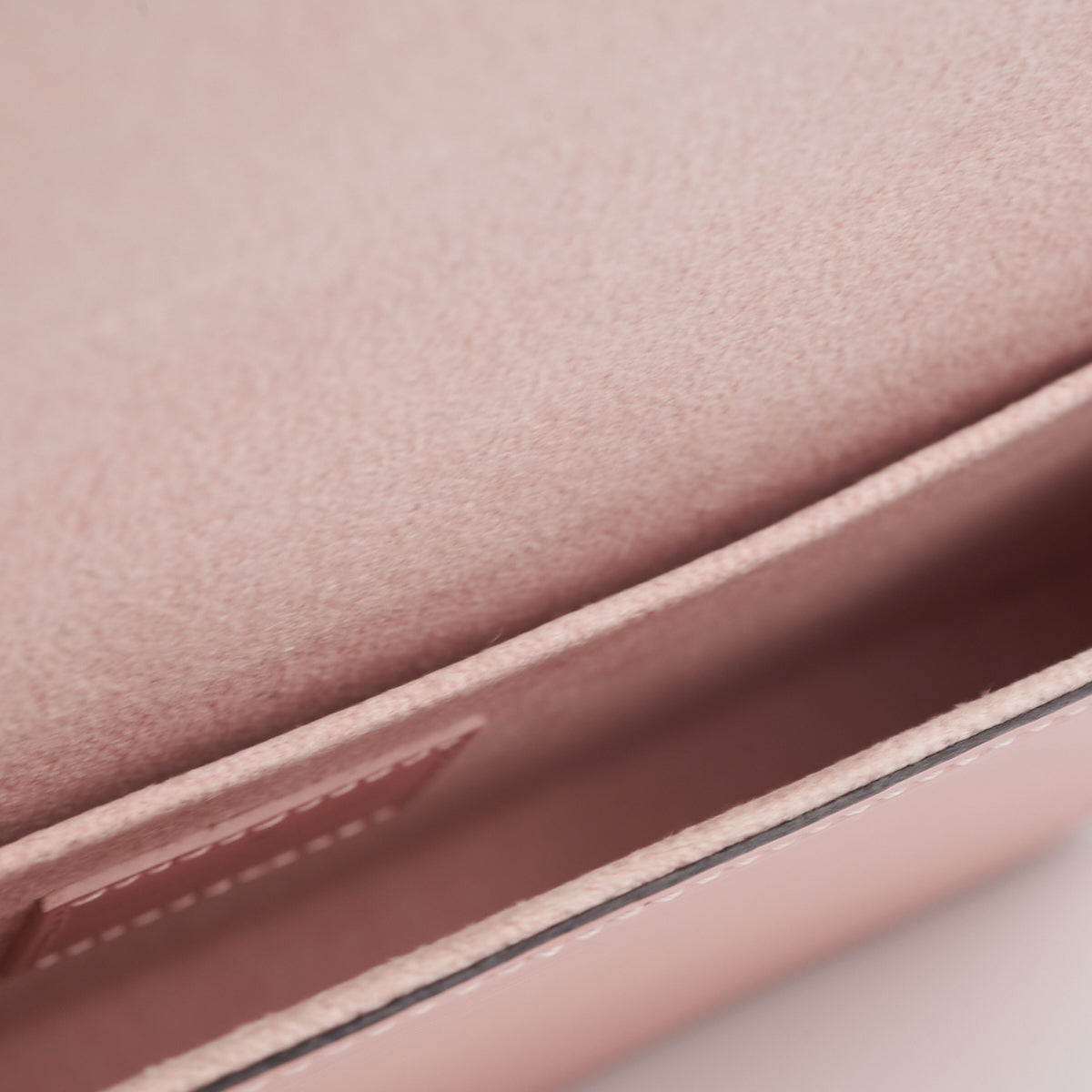 Louis Vuitton Epi Pochette Felicie Patches Pink Leather Pony-style calfskin  ref.943980 - Joli Closet
