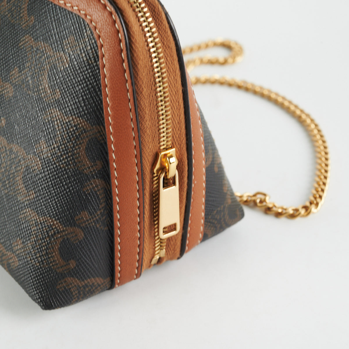 Pochette chaîne Triomphe cloth handbag
