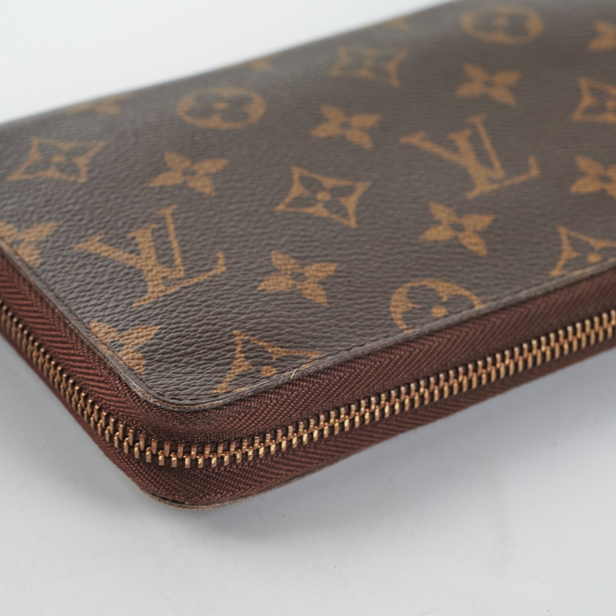 Louis Vuitton Zippy Wallet  I Love Brand Names